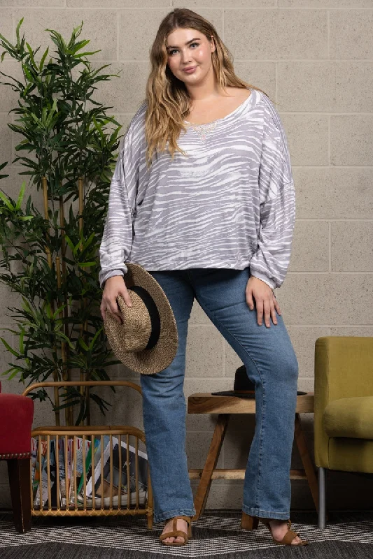 GREY ANIMAL RINT SWEATER WITH SILVER SEQUENCE PLUS SIZE TOP-T7028