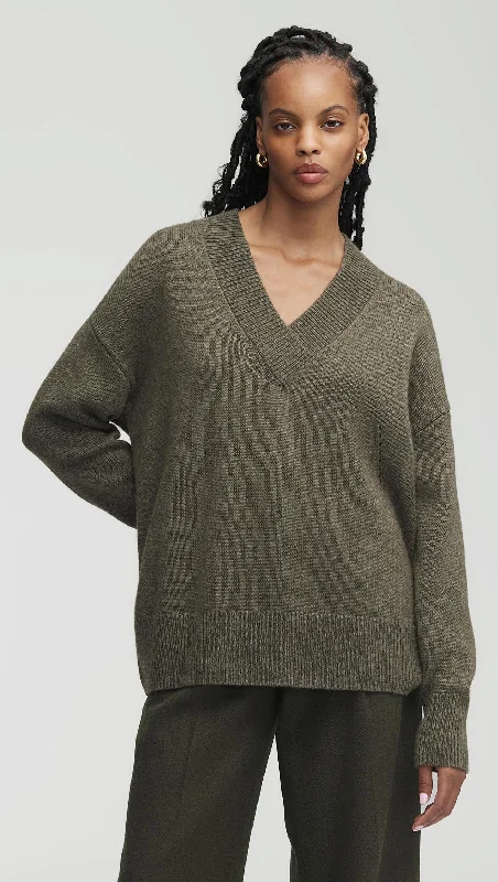 Oversized Chunky V-Neck Sweater in Wool-Cashmere | Olive Melange